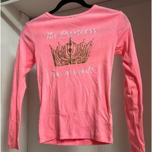 Brand New Long-Sleeved Tee for Girls with logo “The Princess has arrived.”